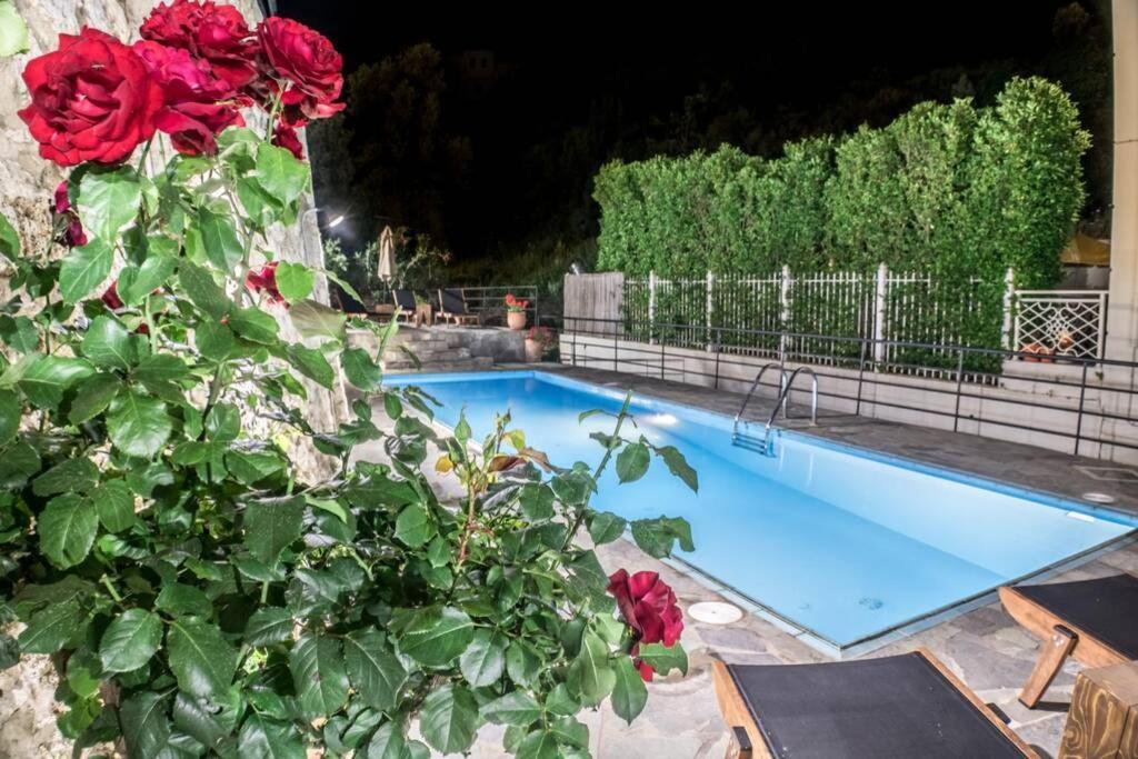 Villa Ventus, 40Sqm Private Pool & Hot Tub! Roussospition ภายนอก รูปภาพ