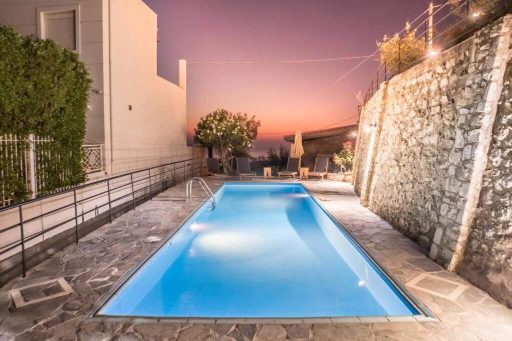 Villa Ventus, 40Sqm Private Pool & Hot Tub! Roussospition ภายนอก รูปภาพ