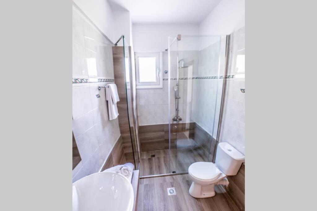 Villa Ventus, 40Sqm Private Pool & Hot Tub! Roussospition ภายนอก รูปภาพ